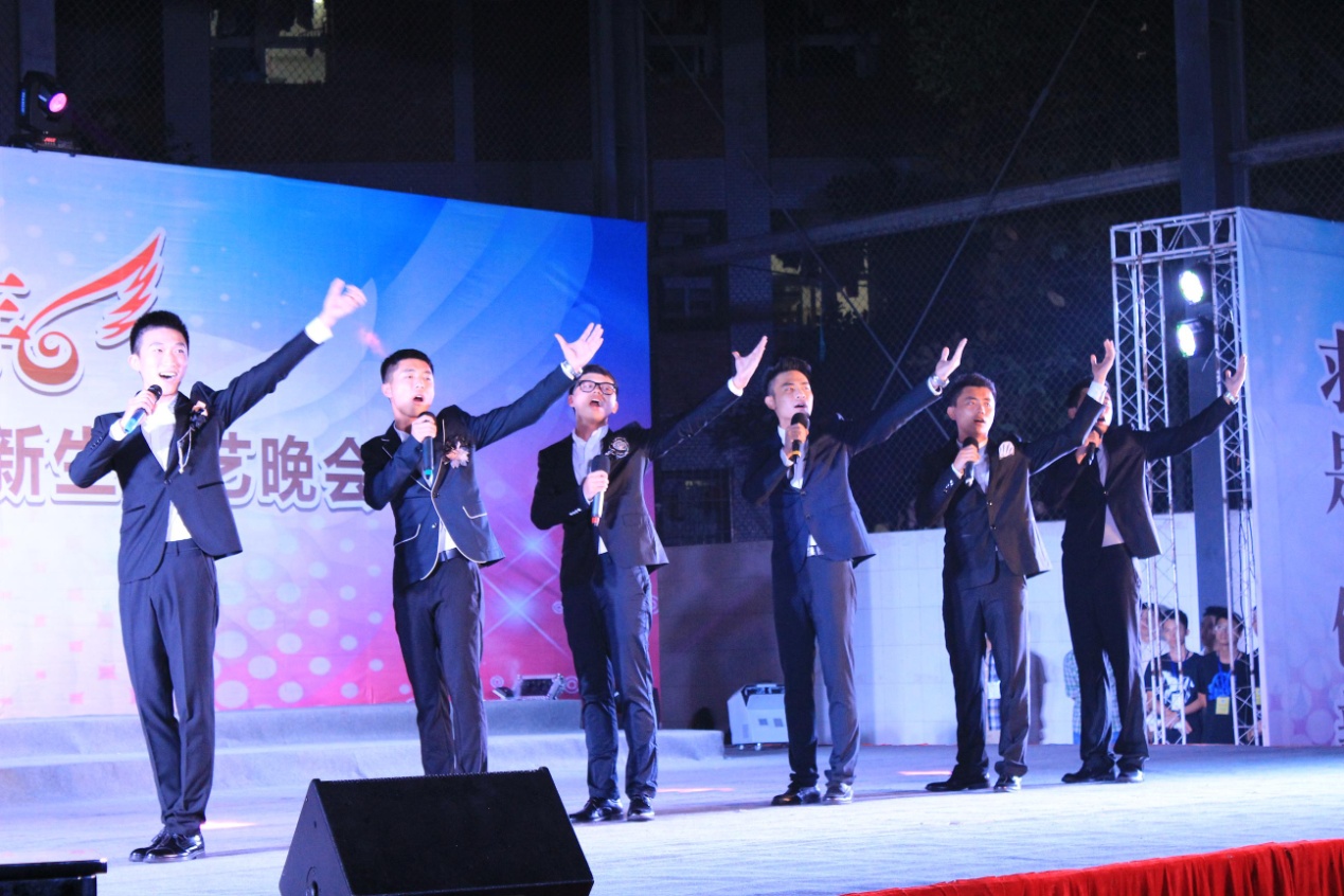 小合唱《喀秋莎》(江北校区专场)