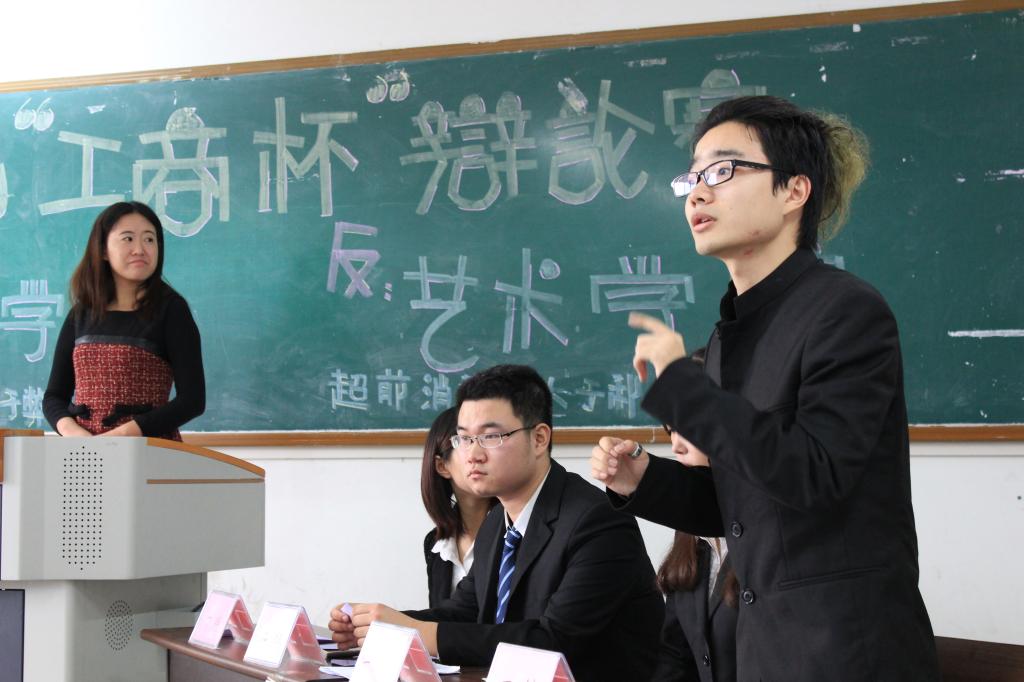 辩手们的精彩表现